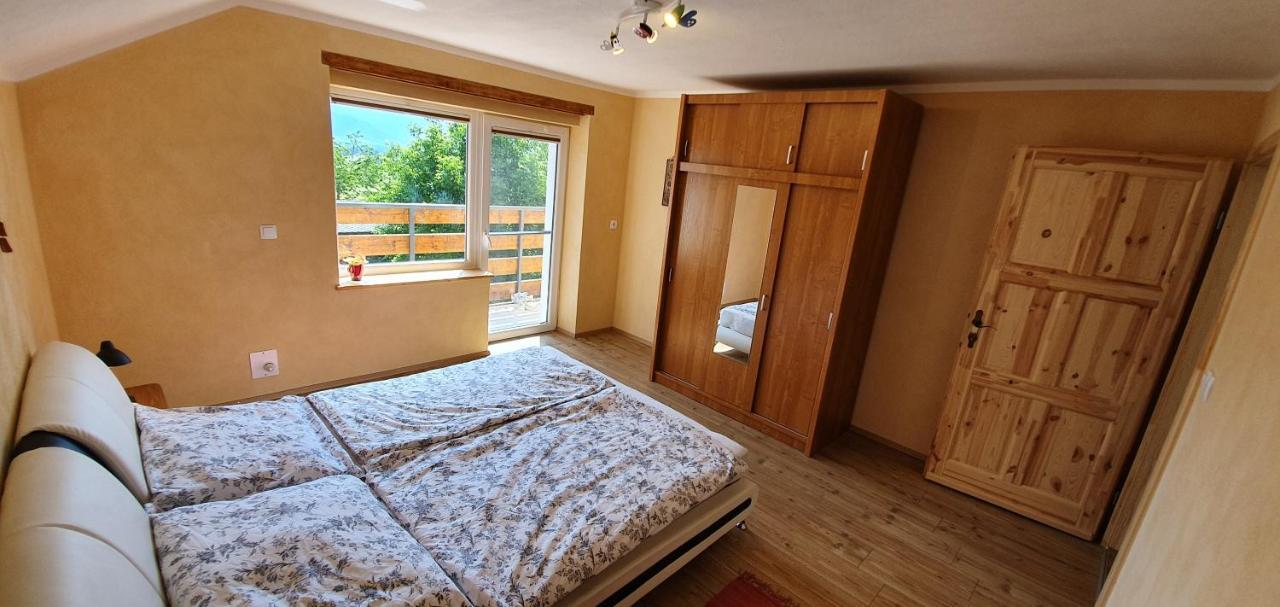 Tree Apartment Блед Екстериор снимка